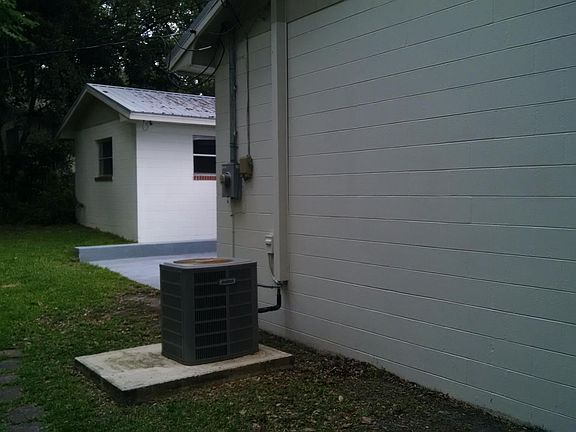 4th image of 1206 NW 36th St