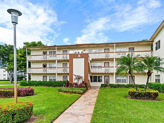 5th image of 3 Mansfield Dr #A