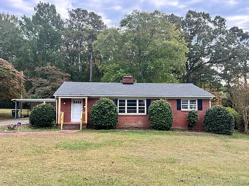 217 Hillcrest Dr Photo 1