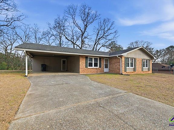 3rd image of 223 Randy Cir