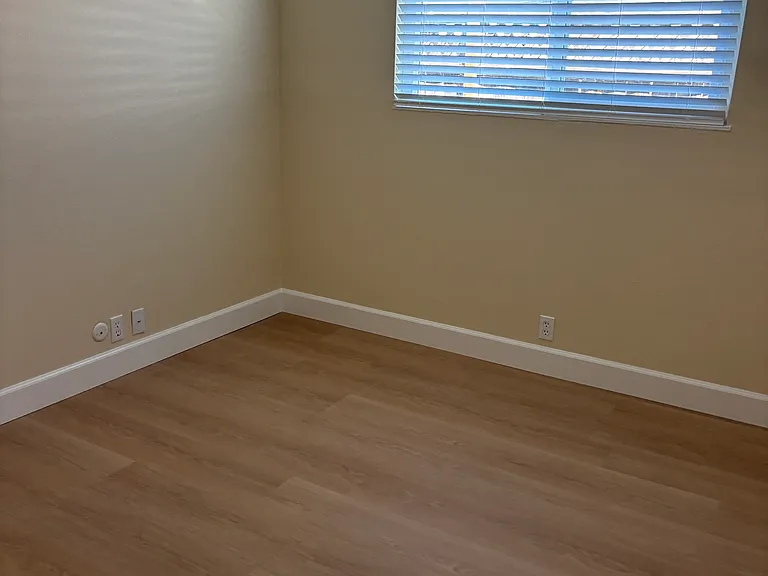 1132 Santa Barbara Way — Photo 24