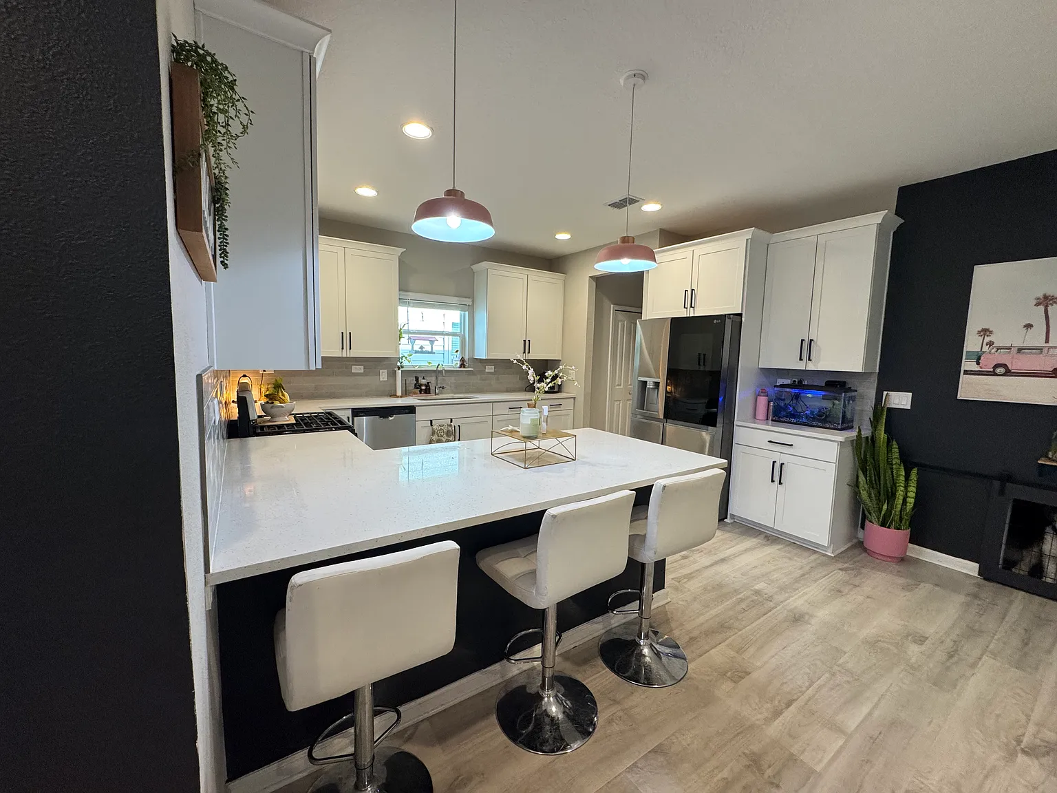 4 bed, 2.5 bath, 2036 sqft, $3,400 — Photo 4