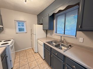 2741 W Tharpe St, Tallahassee, FL 32303