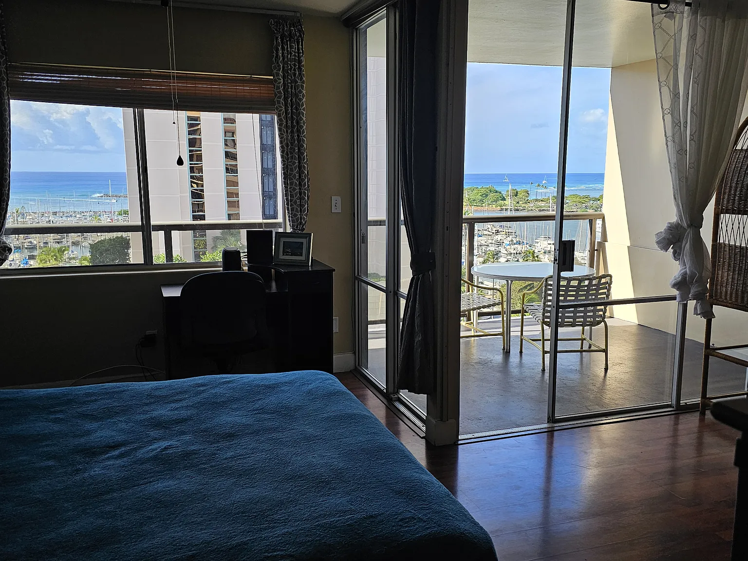 2 bed, 739 sqft, $3,055 — Photo 4