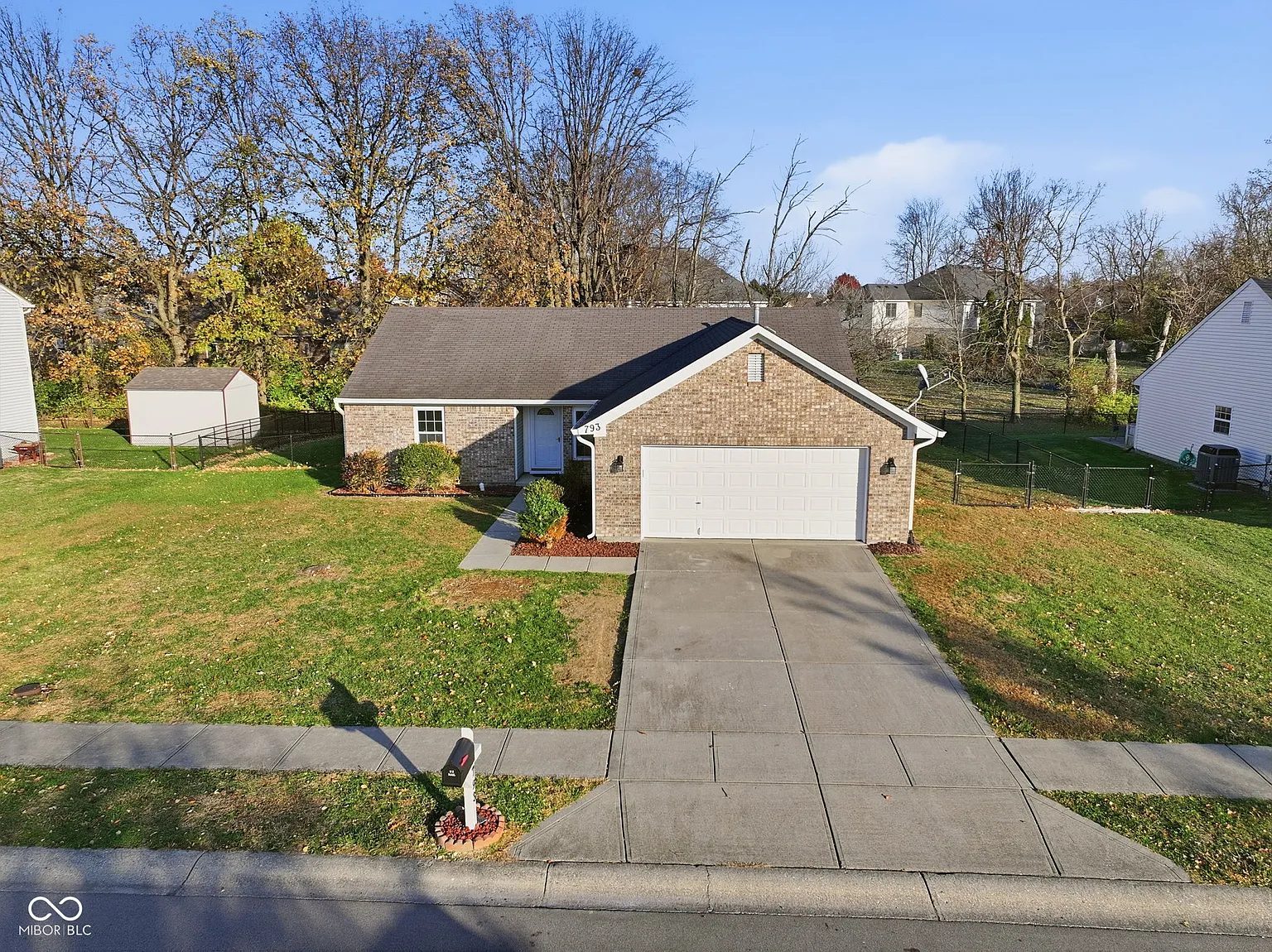 793 Port Dr photo 1
