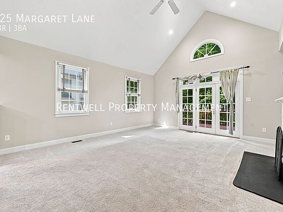 5th image of 125 Margaret Ln