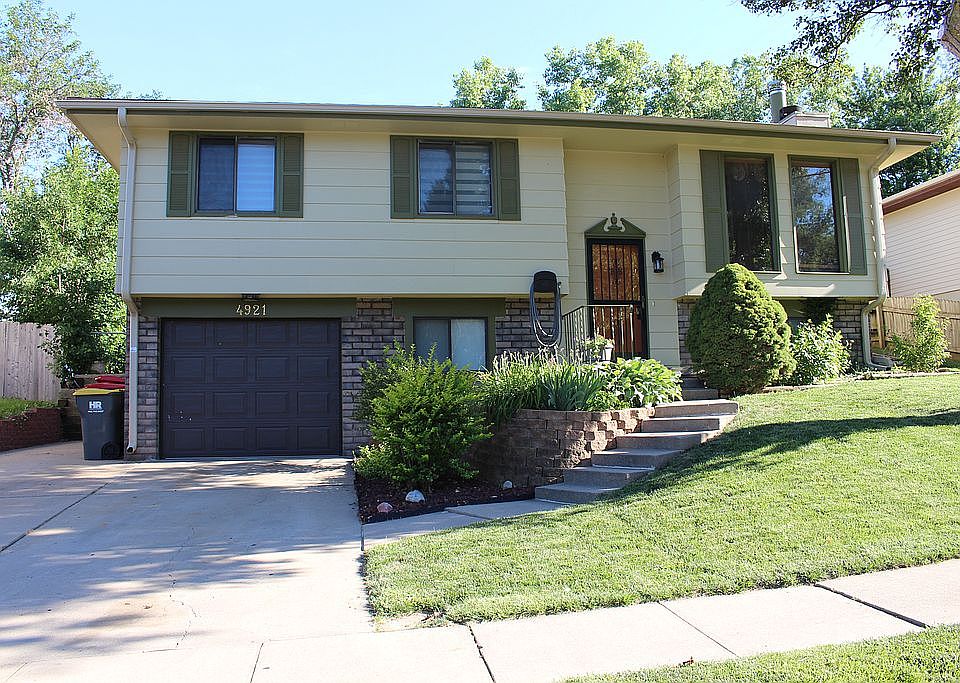 1st image of 4921 W Champion Ct