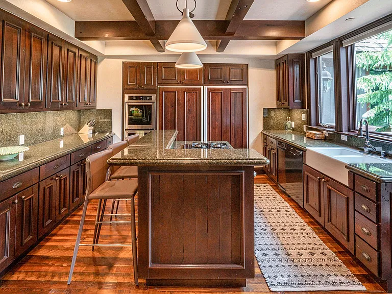 74 Pfister Dr — Photo 7