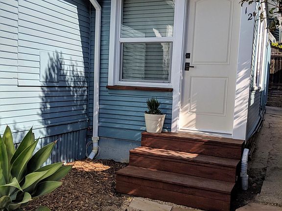 2nd image of 1320 1/2 Olive St