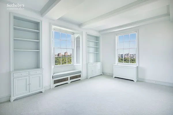 Sold by Sotheby's International Realty | media 3