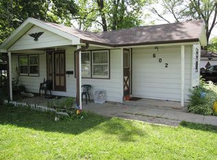 602 Howard Ave, Aurora, IL 60506