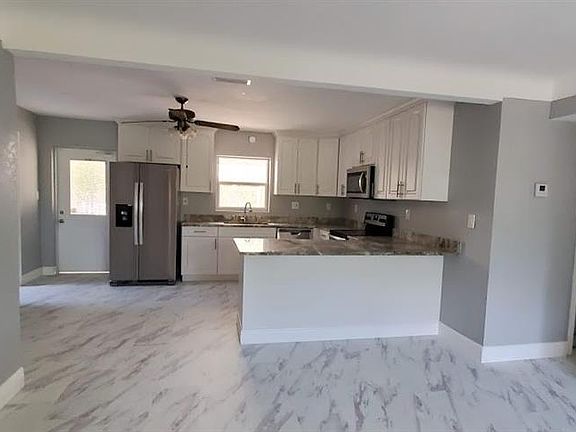 4th image of 7930 46th Way N