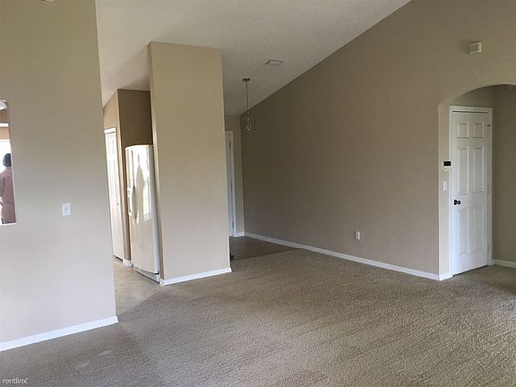 3rd image of 1737 Manchurian St