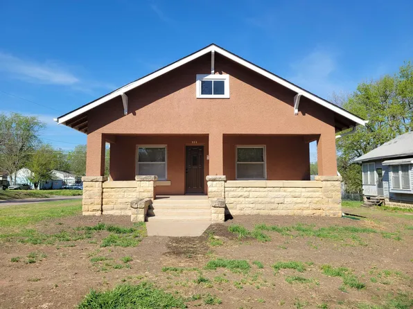 224 S Blaine St, Wellington, KS 67152