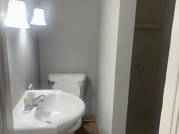4th image of 1725 D Ave NE #3