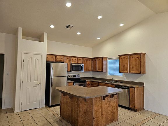 4th image of 10202 E 37th Pl