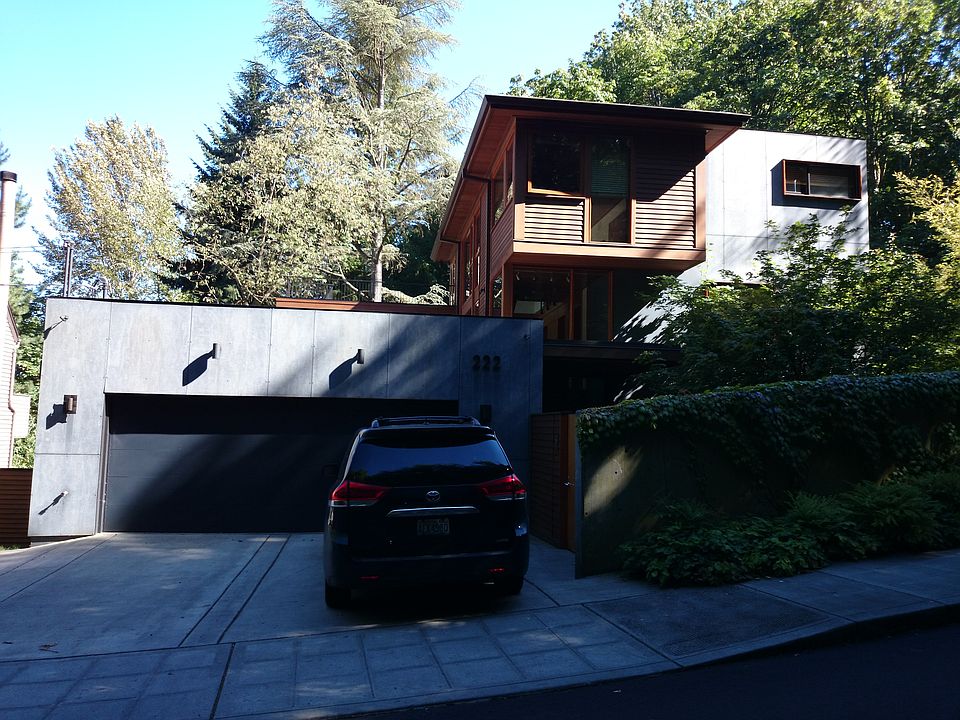 1st image of 222 Lake Dell Ave