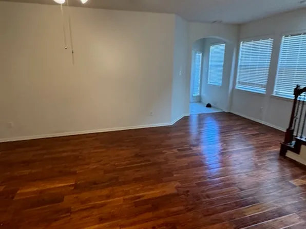 2754 Windy Thicket Ln, Houston, TX 77082