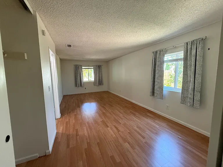 1224 Alder Ave — Photo 9