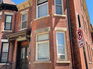 1004 Bluff St #2, Dubuque, IA 52001