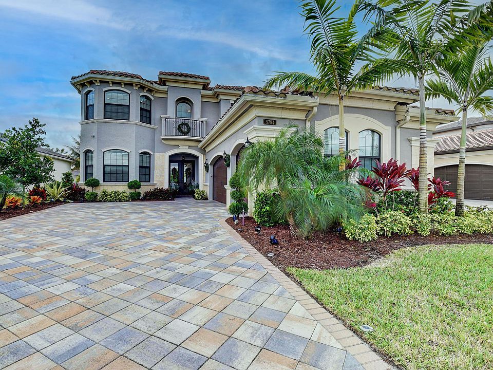 1st image of 9794 Bozzano Dr