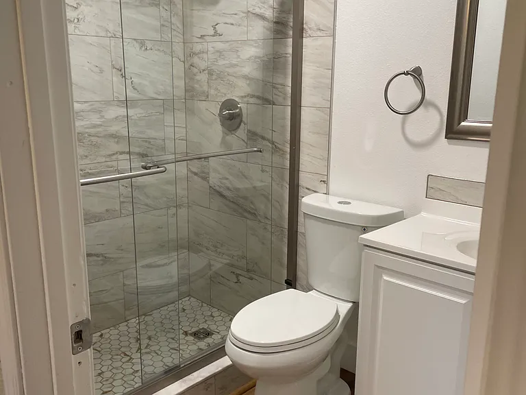 121 Birch St — Photo 2