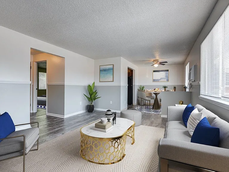 Dixon Manor Apartment Homes — Photo 5