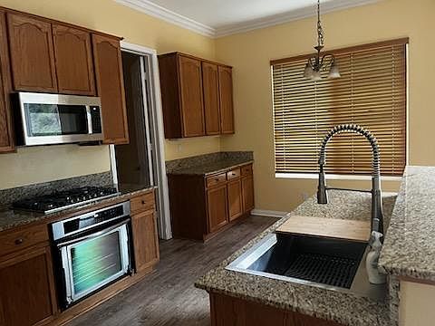 4th image of 33893 Pinehurst Dr