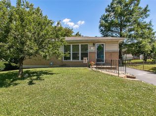 3707 Hoffmeister Ave, Saint Louis, MO 63125