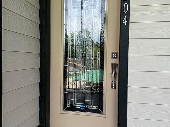 2nd image of 900 S 5th St Unit 204