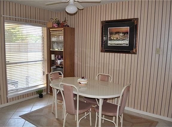 5th image of 2202 Biscayne Ct