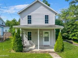 812 Station Rd, Twin Rocks, PA 15960