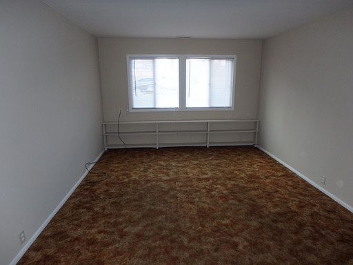 4th image of 1808 E Broadway APT 1E