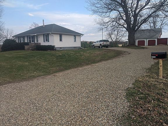 4th image of 8928 E Yz Ave
