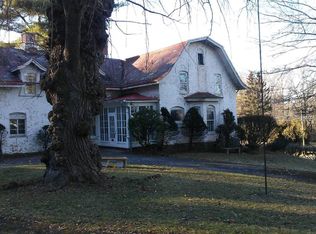 99 S Main St, Castleton On Hudson, NY 12033