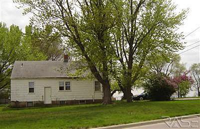 2nd image of 3028-3030 N Van Eps Ave