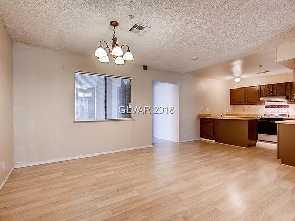4th image of 220 Carlin Ave