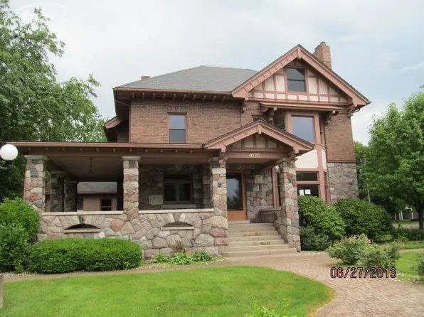 405 W Broad St, Chesaning, MI 48616