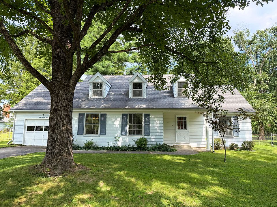 1st image of 2009 W Norwood Dr