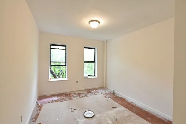 Rented by Clove Realty LLC | media 3