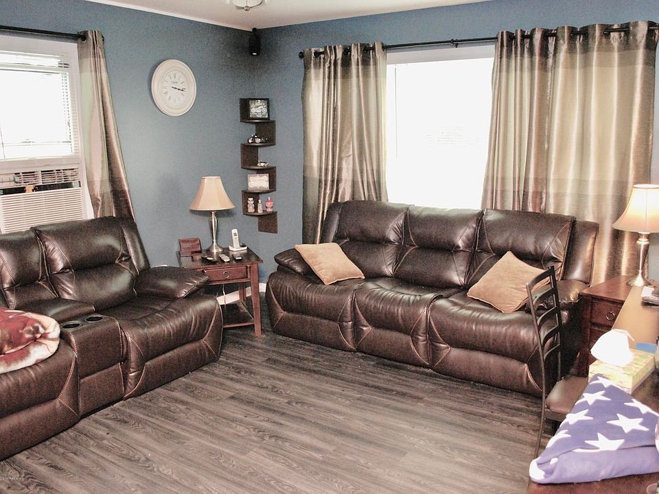 2nd image of 6 Orchard Pl