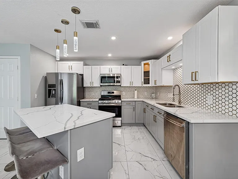 21202 Barker Canyon Ln — Photo 21