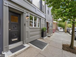 913 S 10th St, Philadelphia, PA 19147