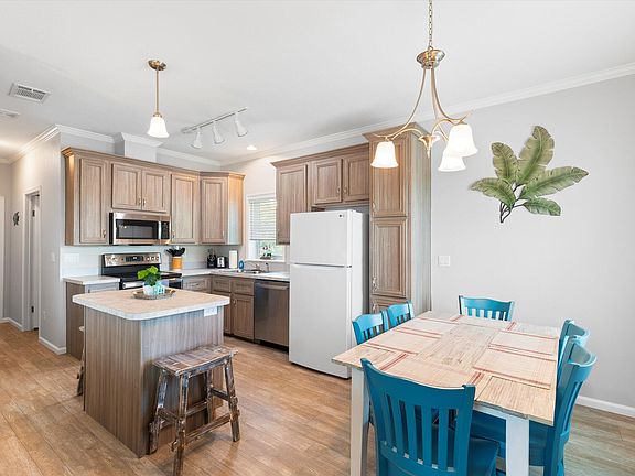 5th image of 701 Spanish Main Dr #29