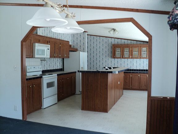 3rd image of 1036 Stewart Hodges Loop NE