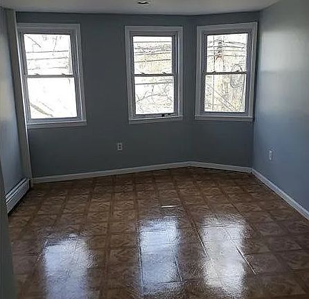3rd image of 787 Summer Ave #5C
