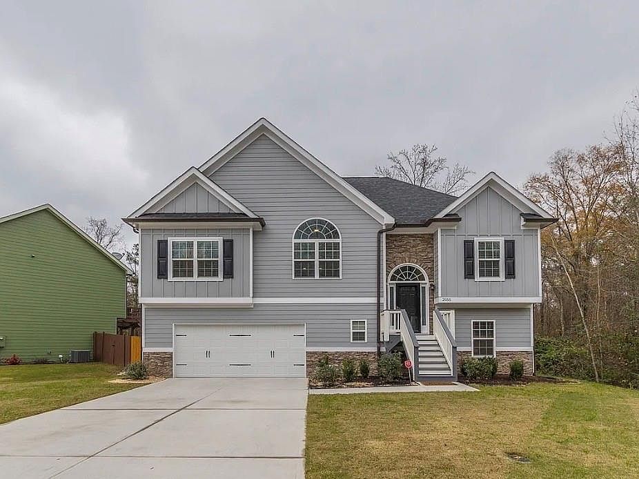 1st image of 2055 Stonebrook Dr