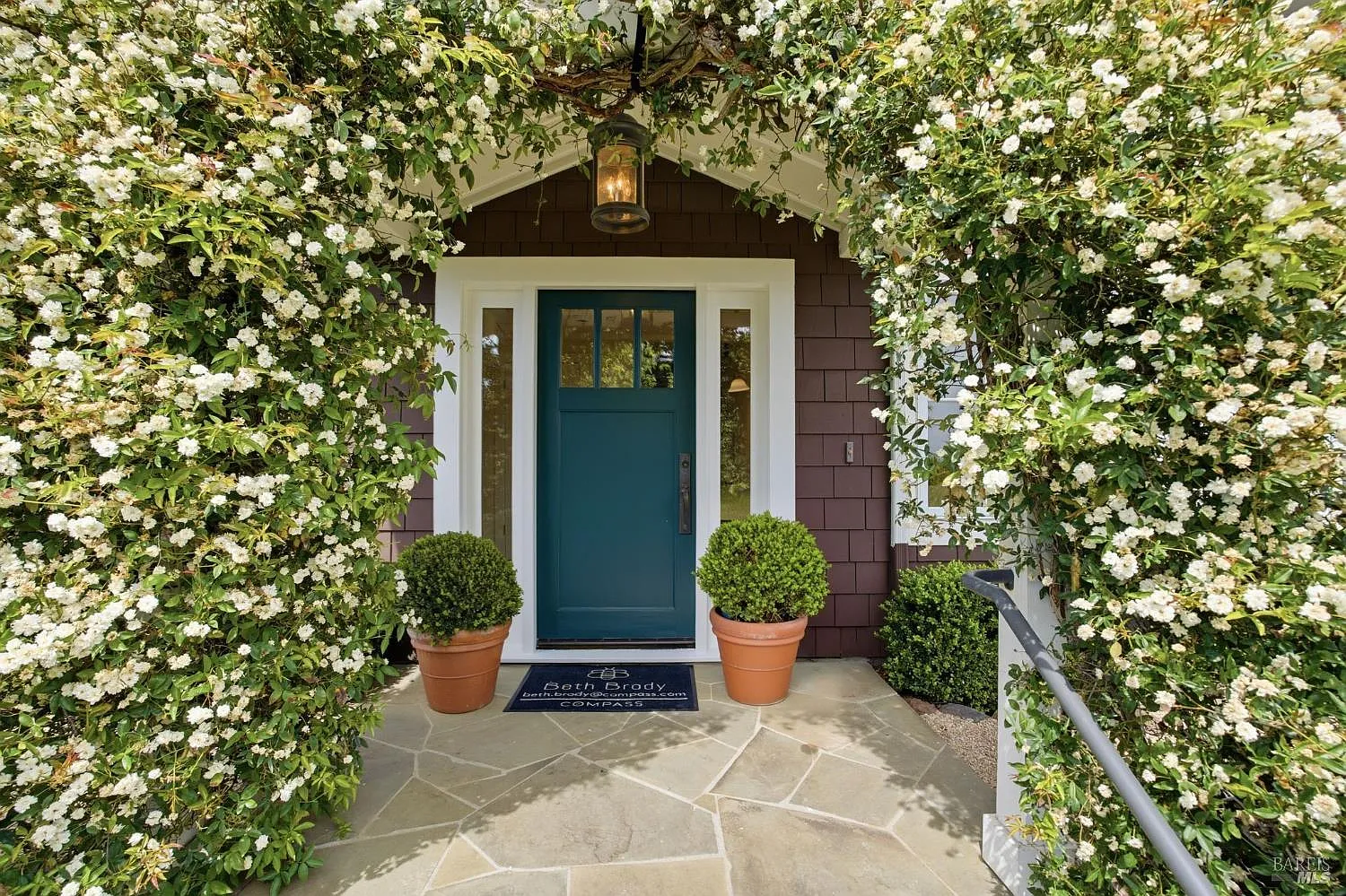 32 Edgewood Avenue photo 1