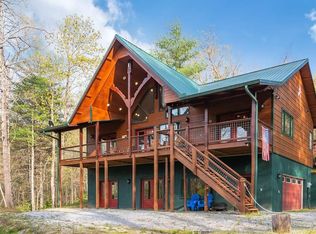 18 Natures Edge Rd, Franklin, NC 28734