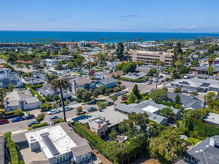 7967 Paseo Del Ocaso — Photo 42